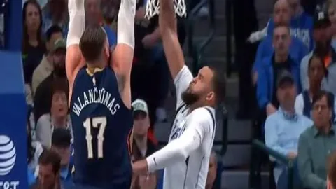 哈伯顿独揽32分11助，恩比德伤停仅得12分5板，西卡爆砍23分8板，步行者力克76人